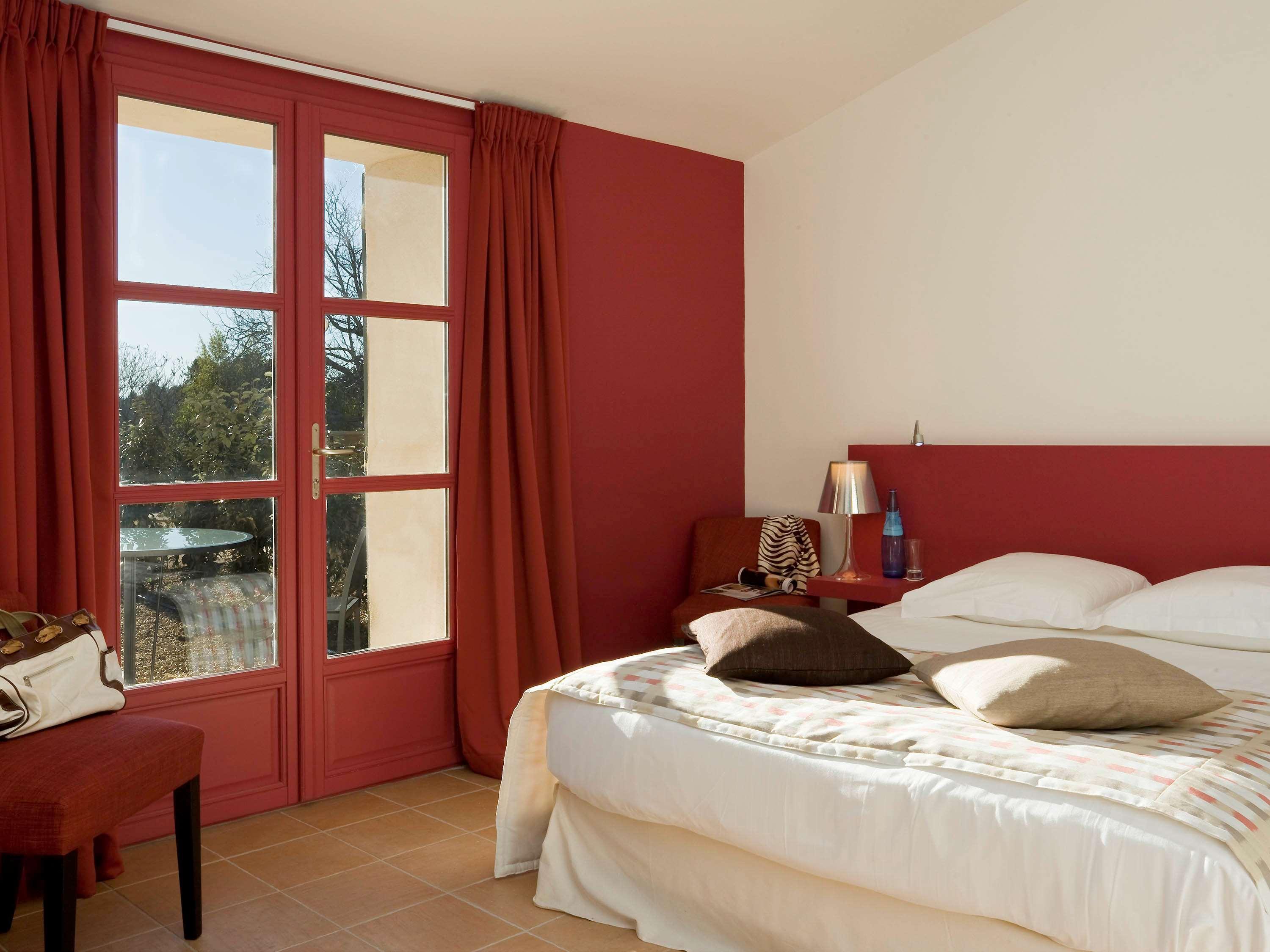 Mercure Aix-En-Provence Sainte-Victoire Chateauneuf-le-Rouge Bagian luar foto