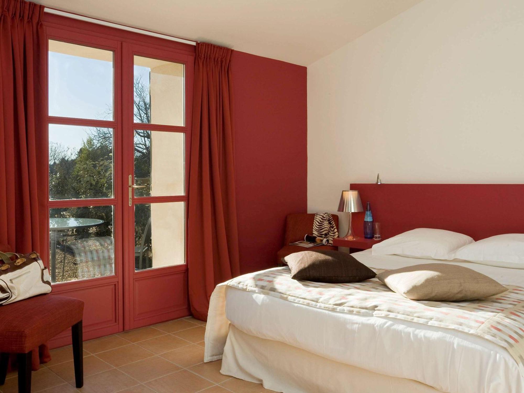 Mercure Aix-En-Provence Sainte-Victoire Chateauneuf-le-Rouge Bagian luar foto