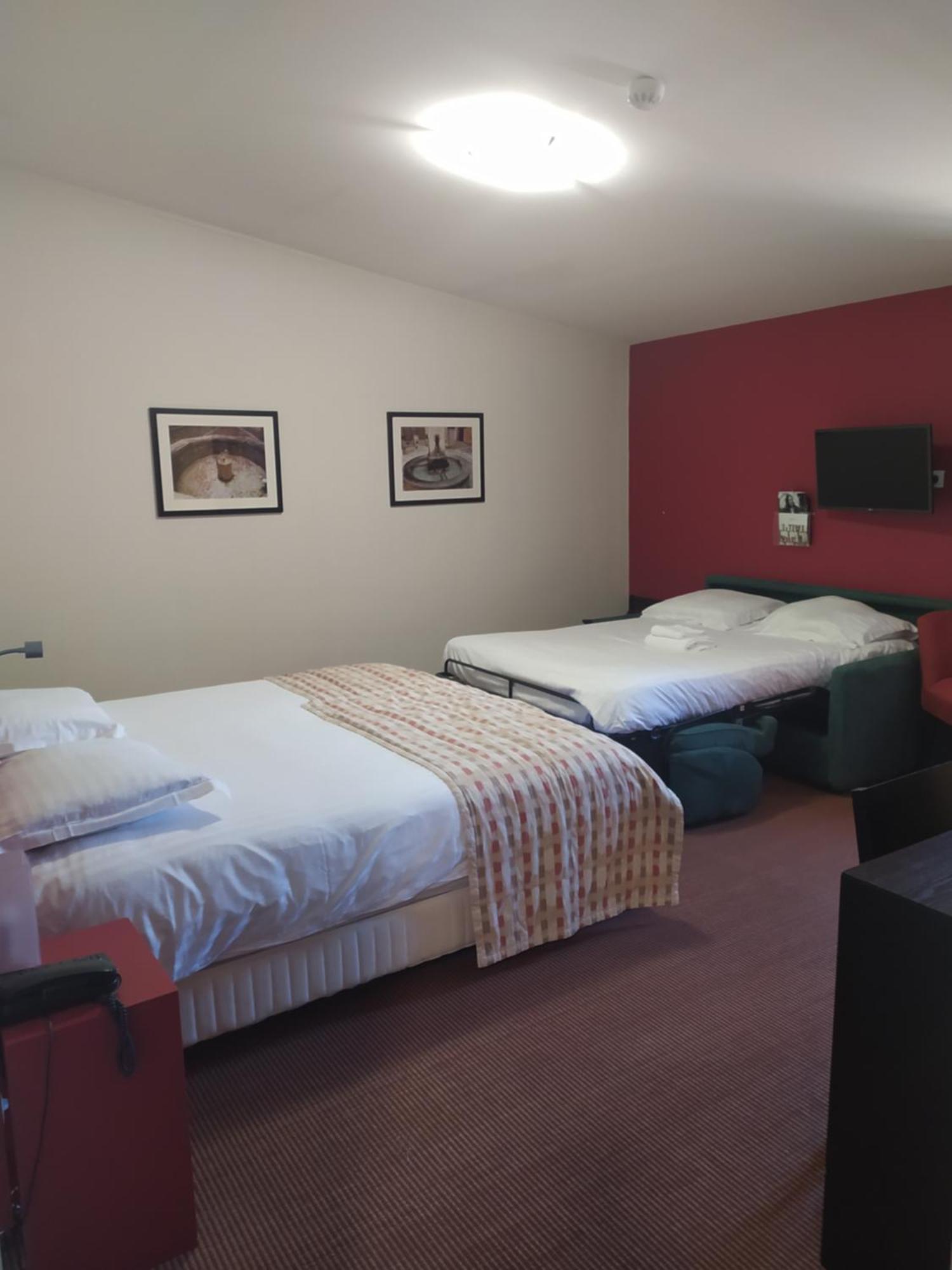 Mercure Aix-En-Provence Sainte-Victoire Chateauneuf-le-Rouge Bagian luar foto