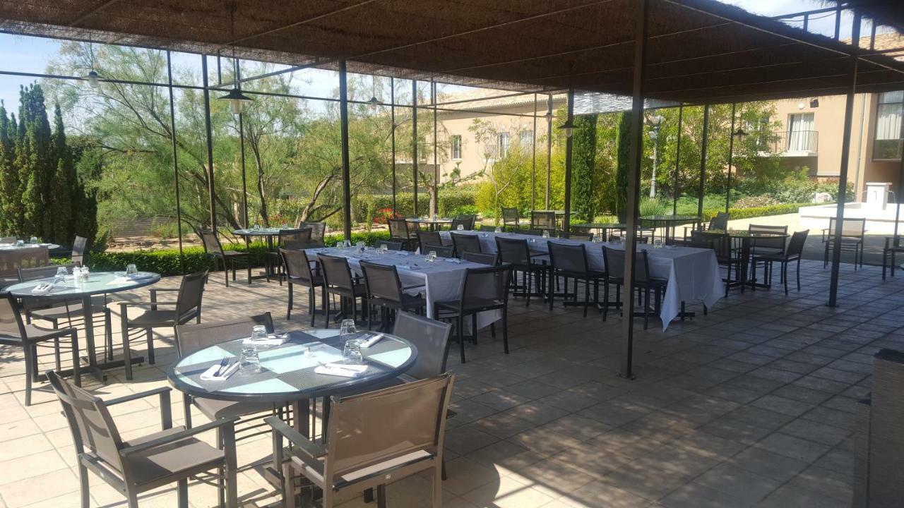 Mercure Aix-En-Provence Sainte-Victoire Chateauneuf-le-Rouge Bagian luar foto